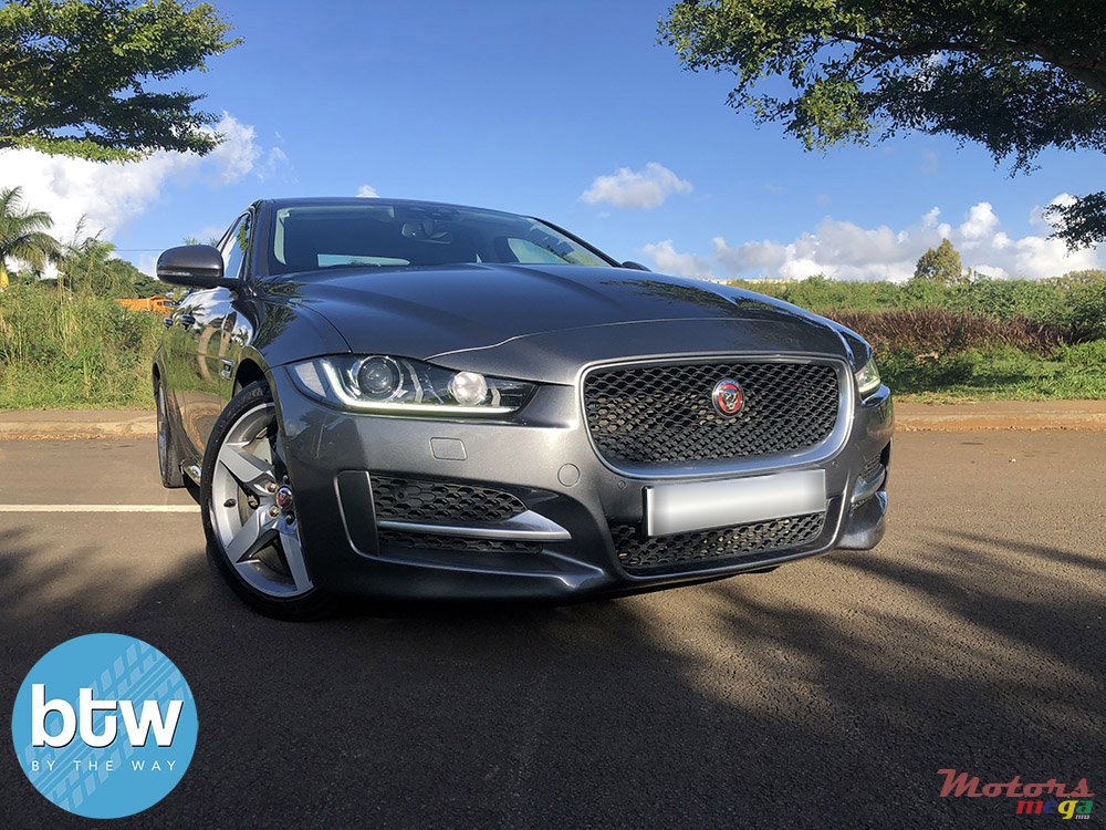 2016' Jaguar XE photo #1