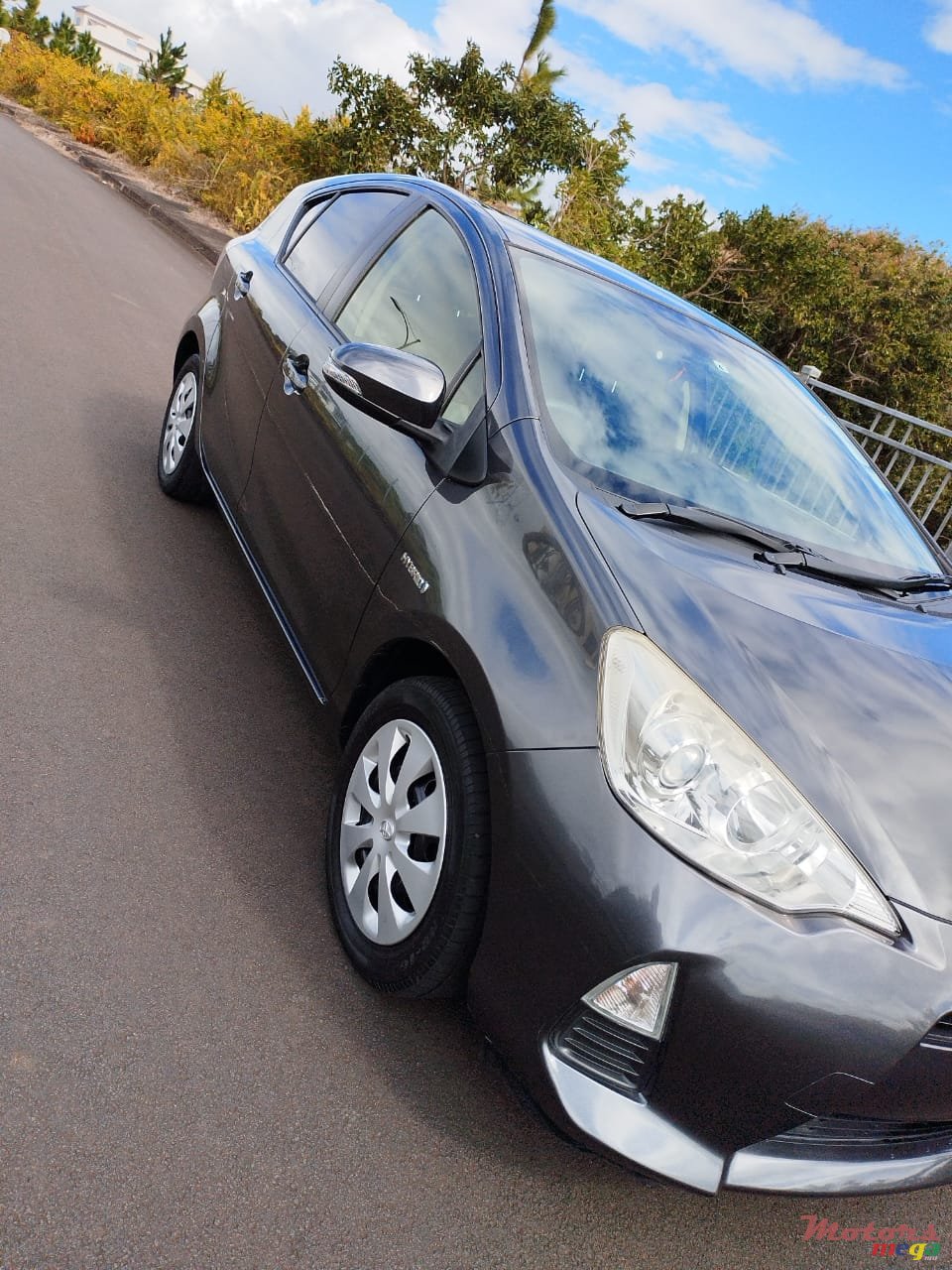 2014' Toyota Aqua new hybrid battery photo #7