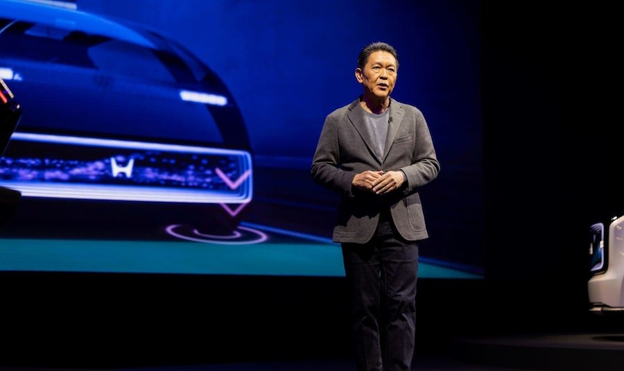 Shinji Aoyama