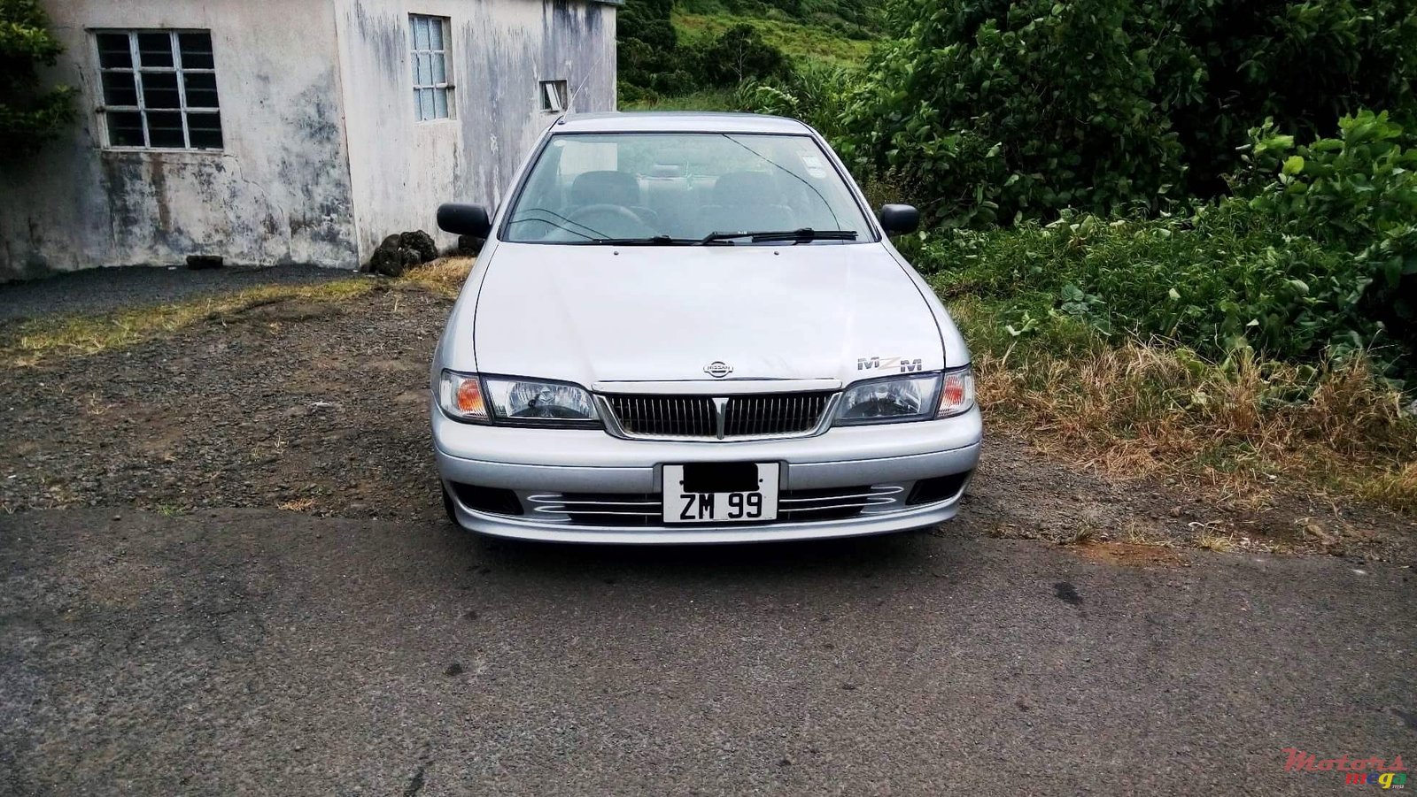 1999' Nissan Sunny photo #2