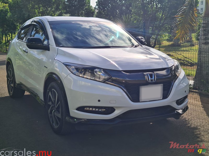 2017' Honda Vezel RS 1.5 Hybrid photo #1