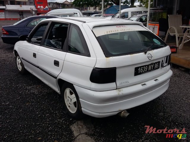 1996' Opel Astra photo #5