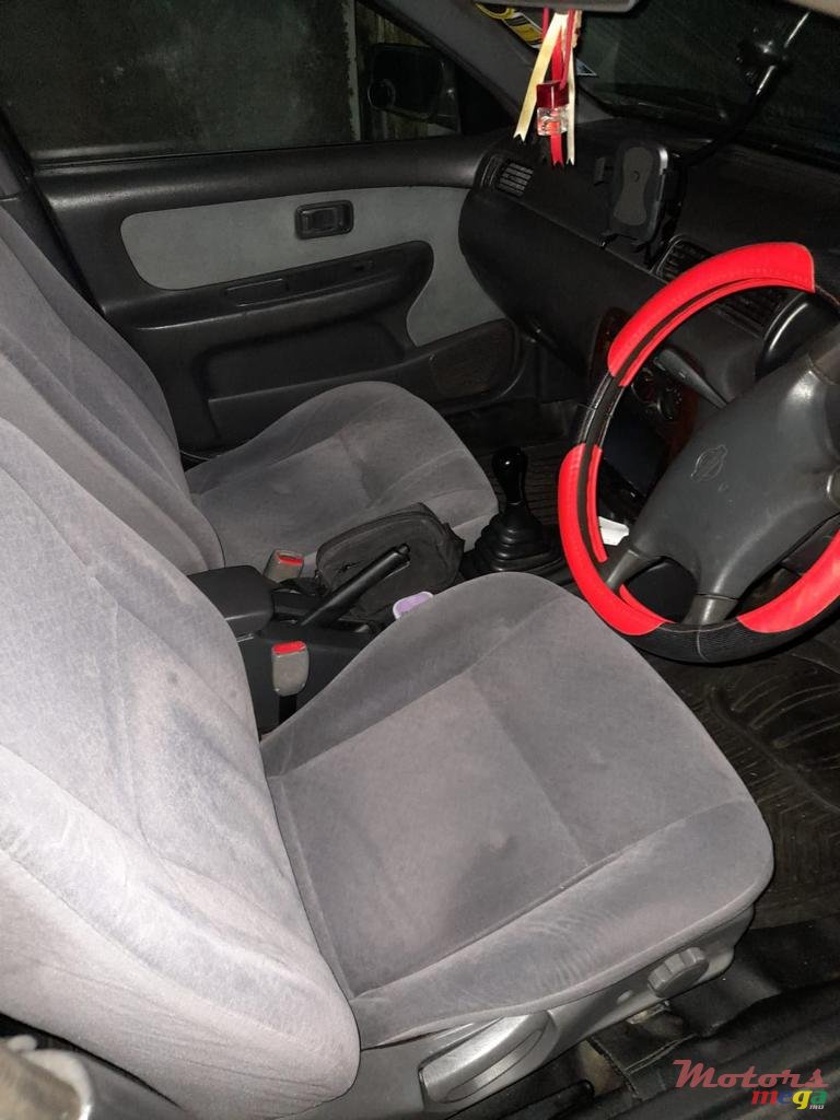 1999' Nissan Sunny photo #4