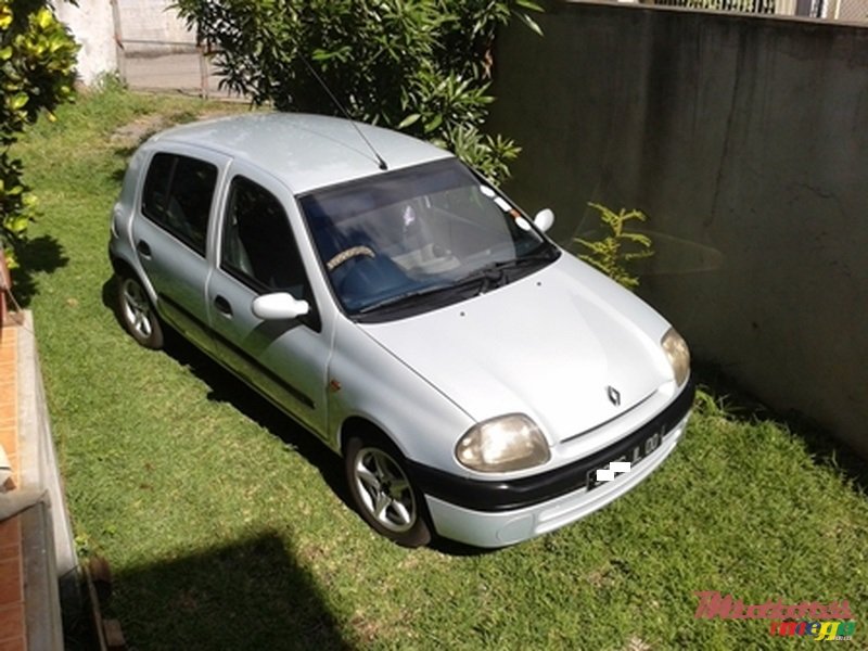 2000' Renault photo #1