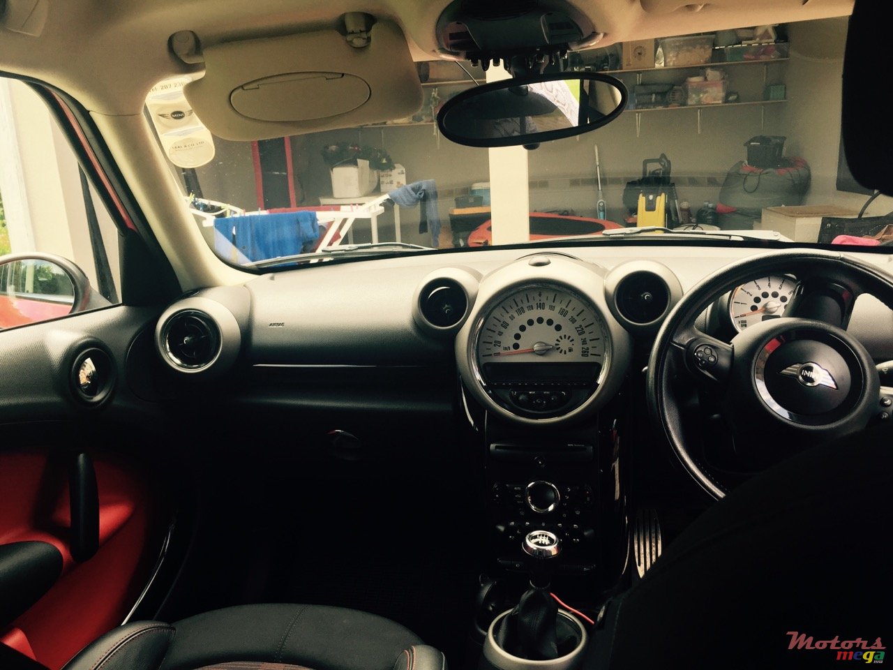 2010' MINI Cooper S photo #3