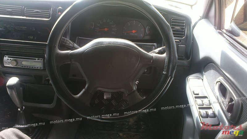 2004' Mitsubishi Warrior L200 photo #6