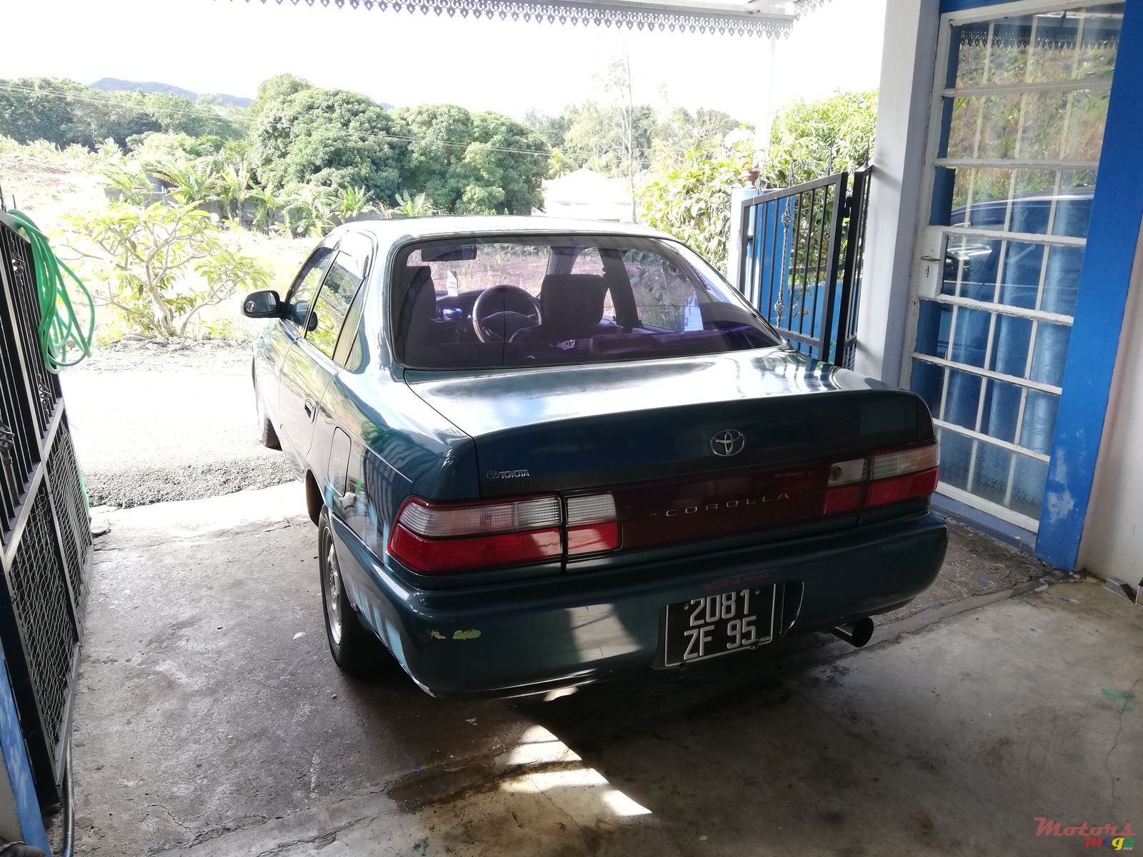 1995' Toyota Corolla photo #1