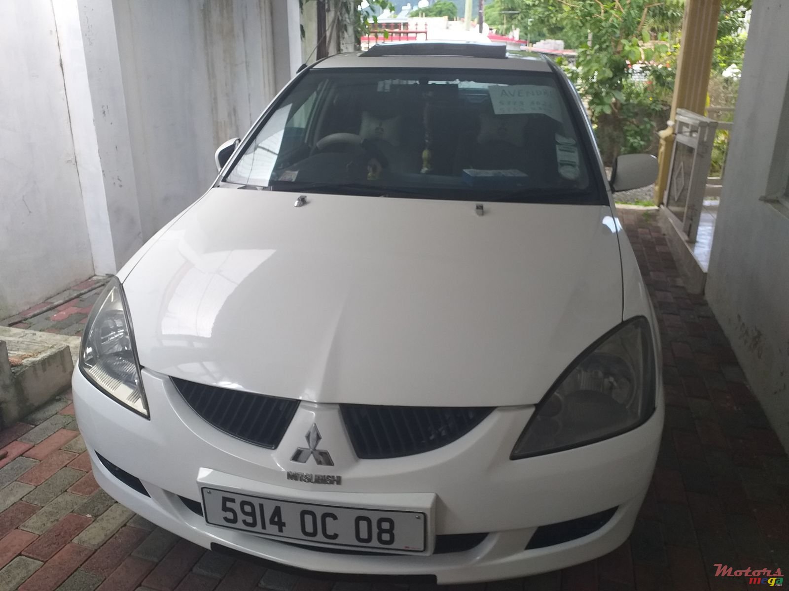 2008' Mitsubishi Lancer photo #1