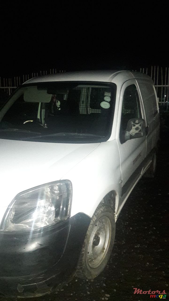 2006' Peugeot Partner photo #3