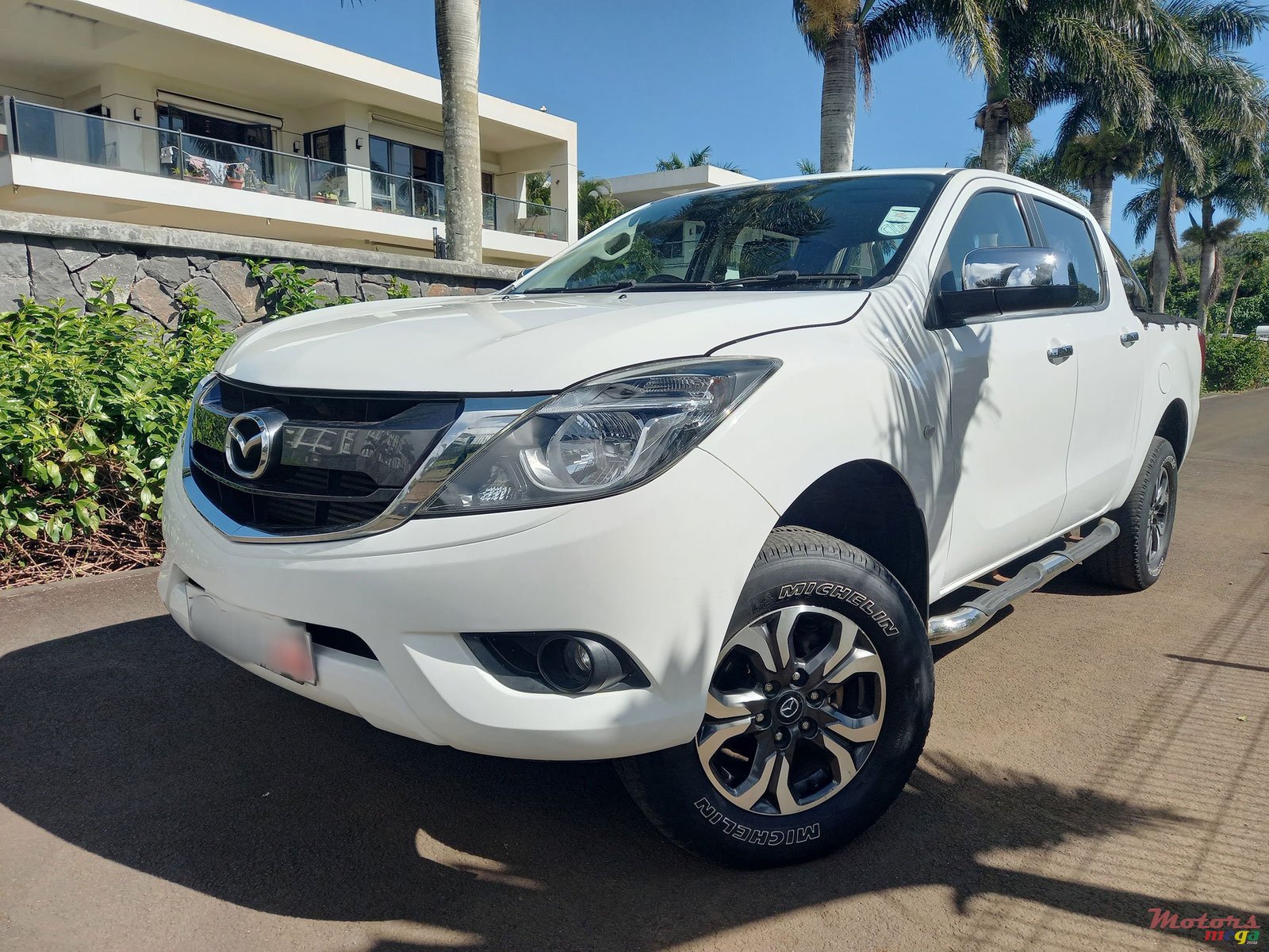 2020' Mazda BT-50 2.2 4x4 photo #2