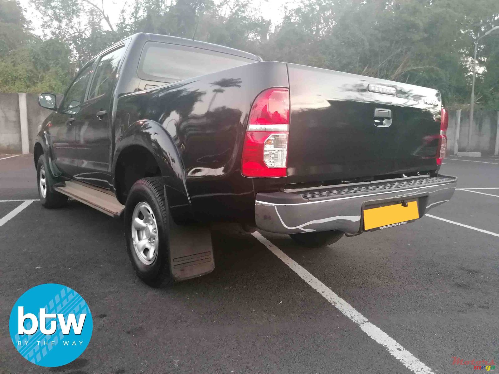 2014' Toyota Hilux photo #3