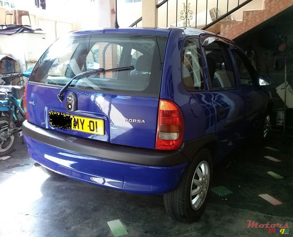 2001' Opel Corsa photo #2
