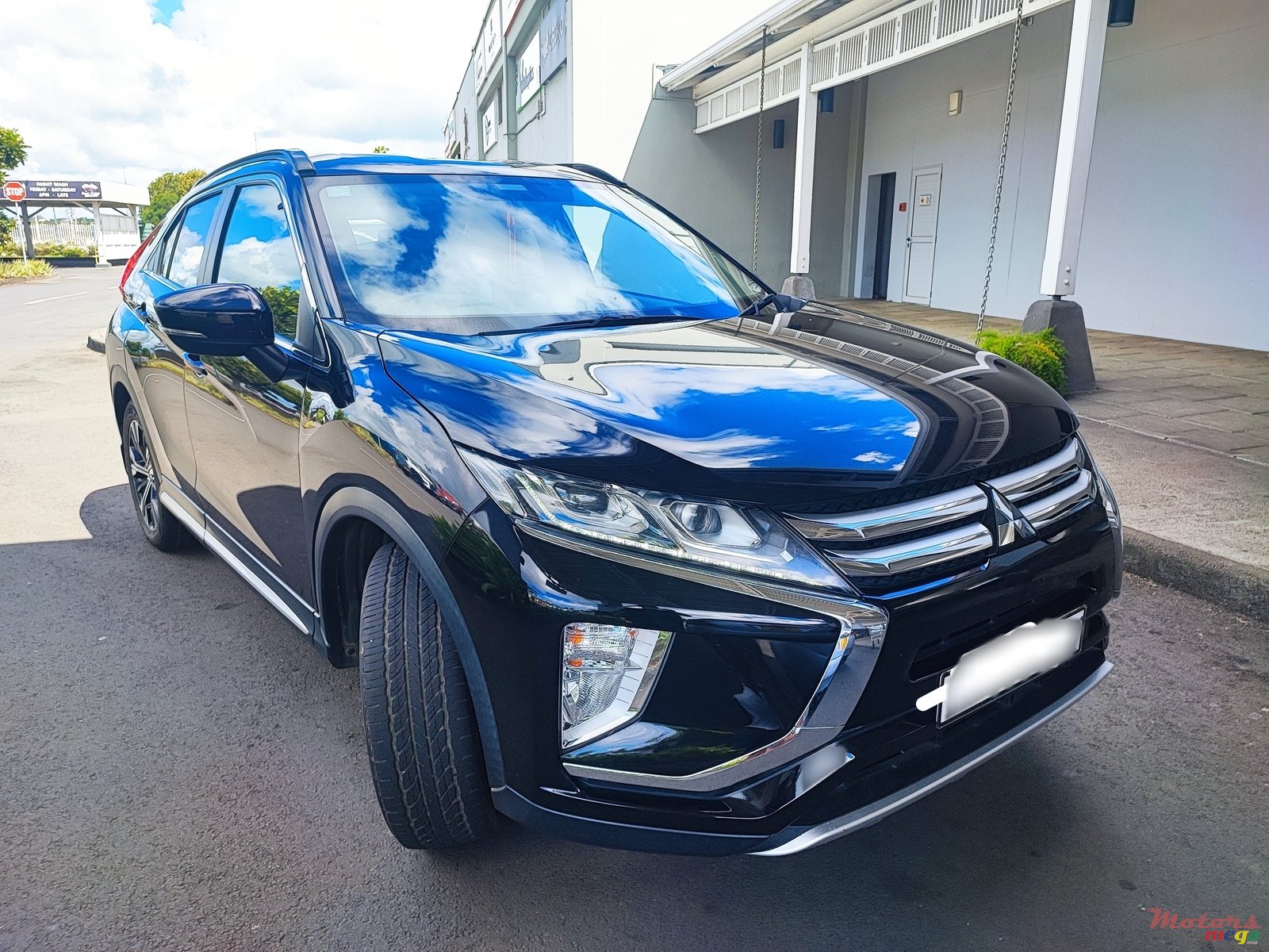 2019' Mitsubishi Eclipse Cross photo #2