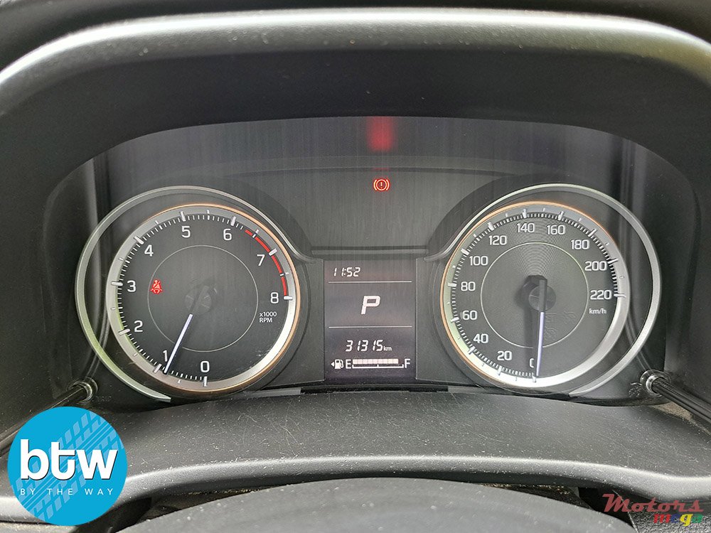 2022' Suzuki Ertiga GL photo #7