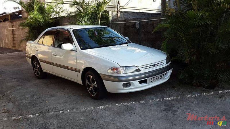 1997' Toyota Carina photo #1