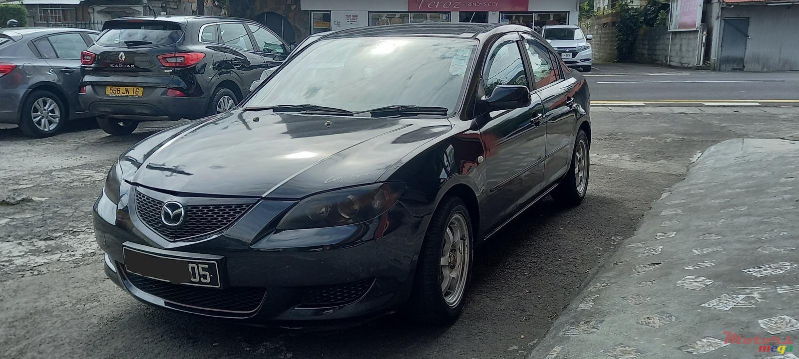 2005' Mazda 3 photo #2