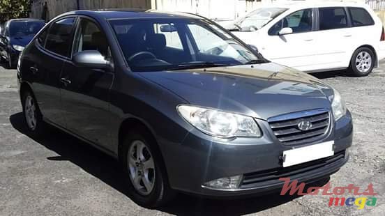 2009' Hyundai Elantra photo #2