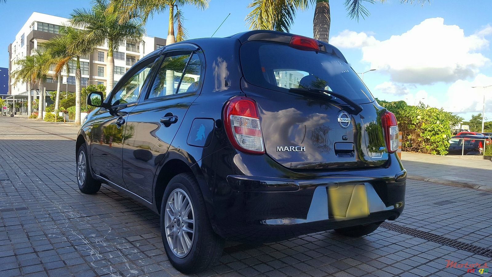 2012' Nissan March photo #1