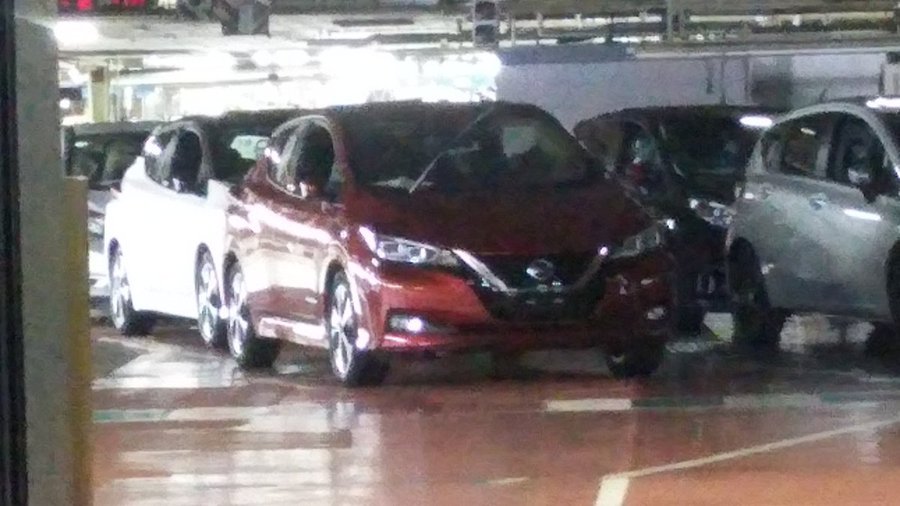 2018 Nissan Leaf spied completely undisguised again