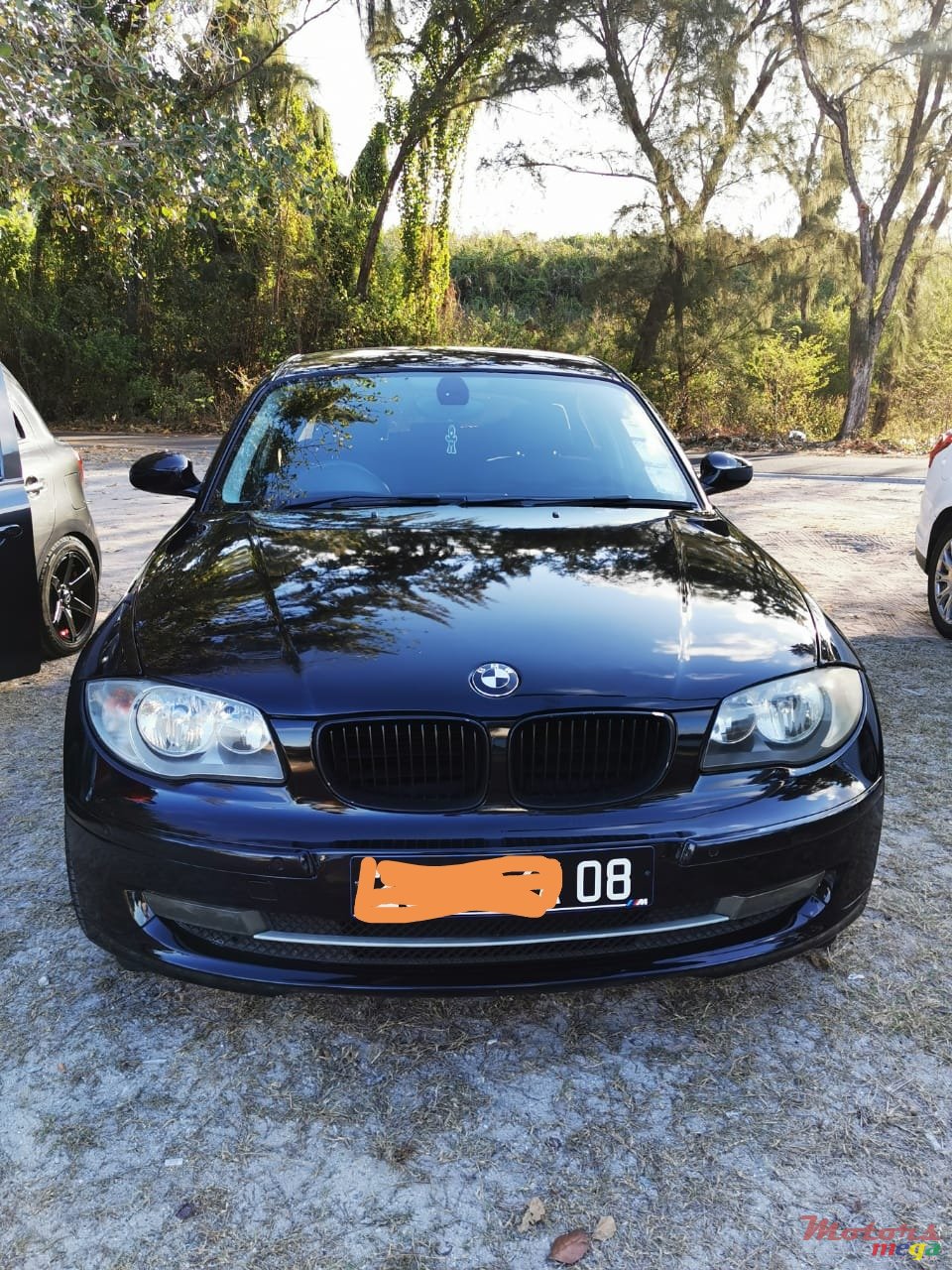 2008' BMW 1 Series photo #1