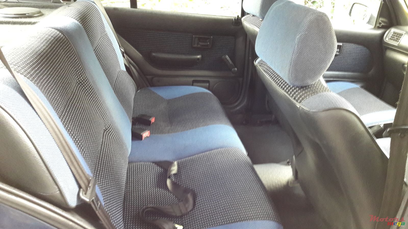 1998' Peugeot 106 Equinox photo #4