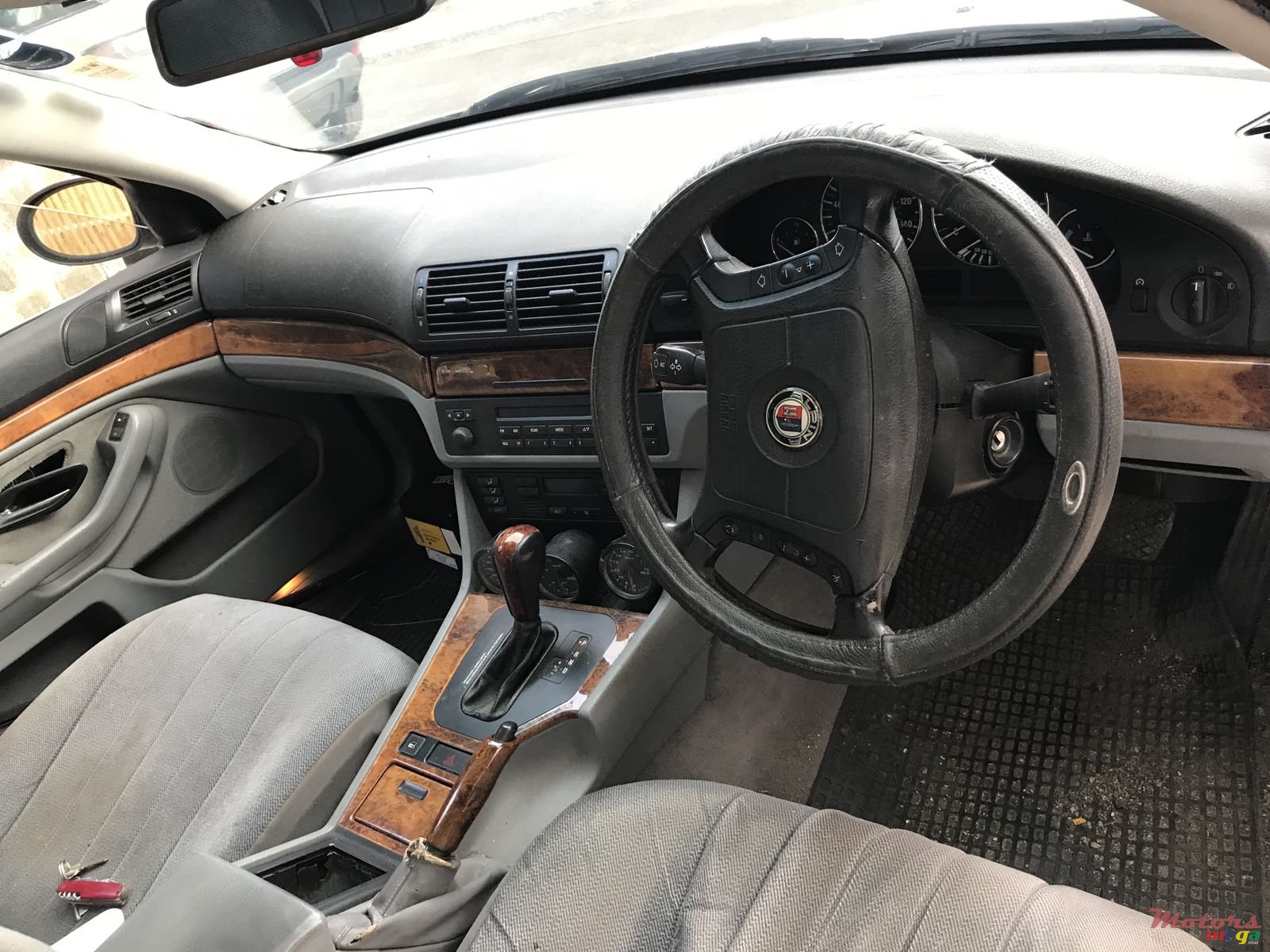 1999' BMW 523 photo #6