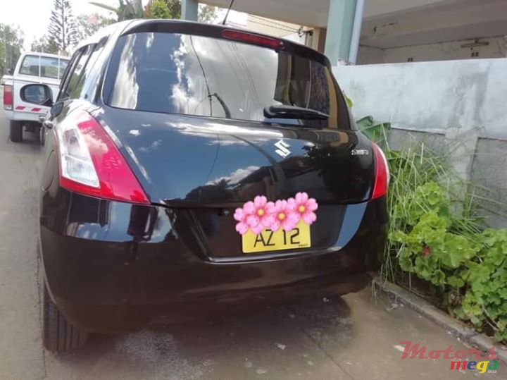 2012' Suzuki Swift photo #1