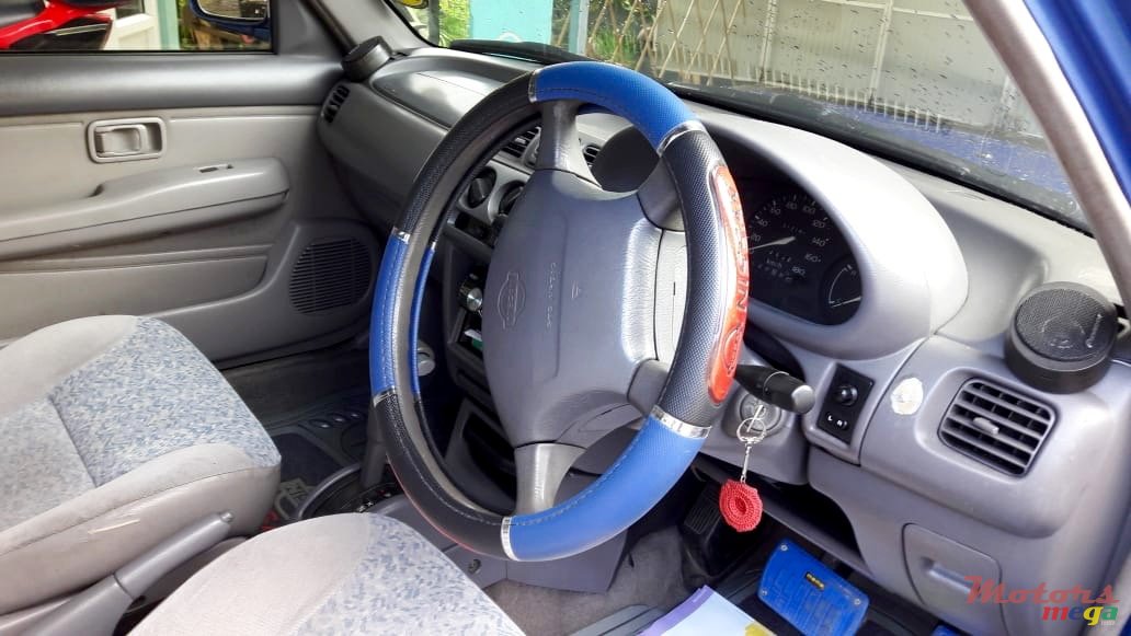 1997' Nissan March photo #4