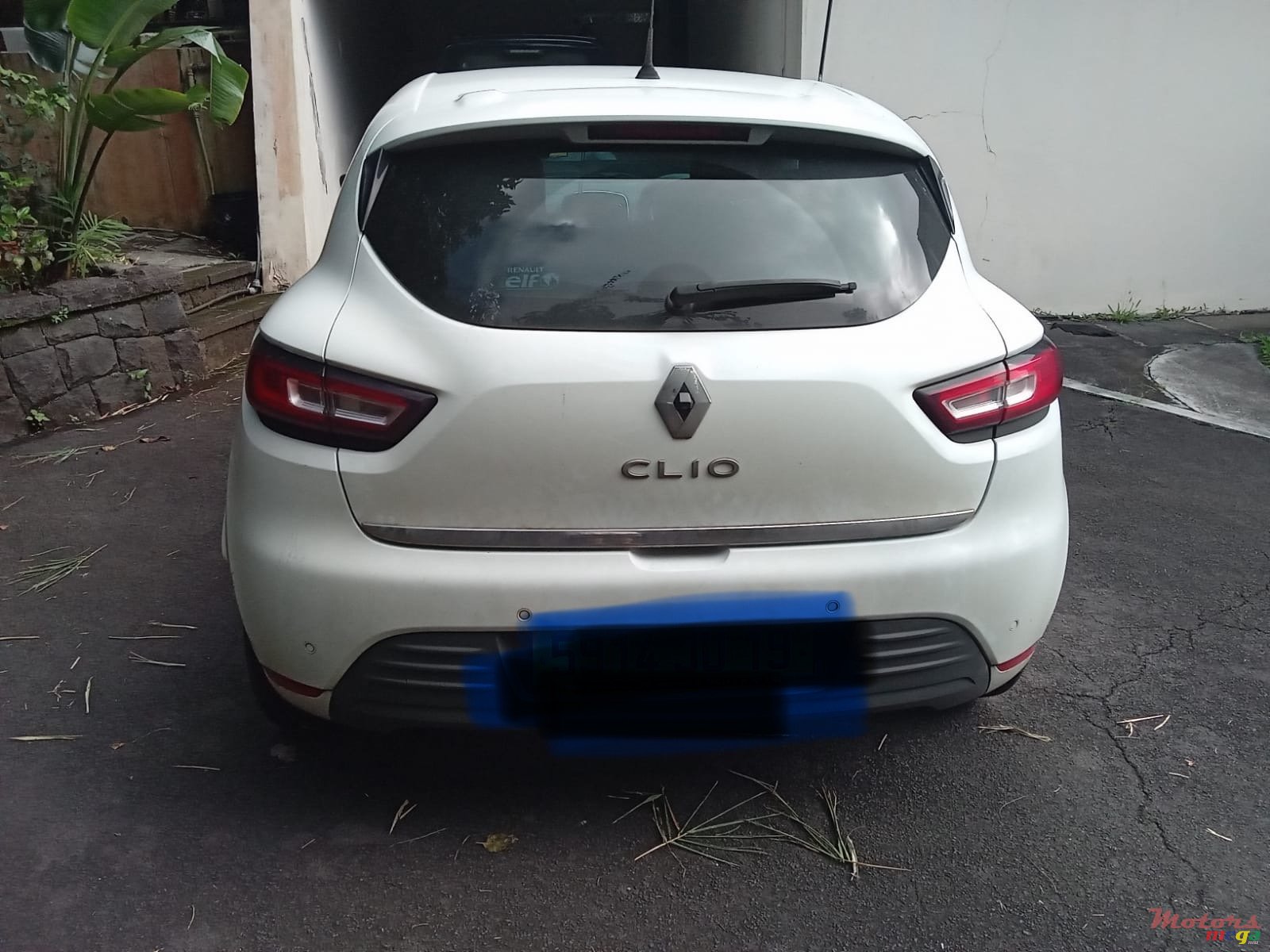 2019' Renault Clio photo #2