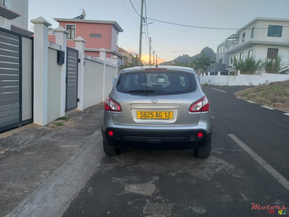 2012' Nissan Qashqai photo #3