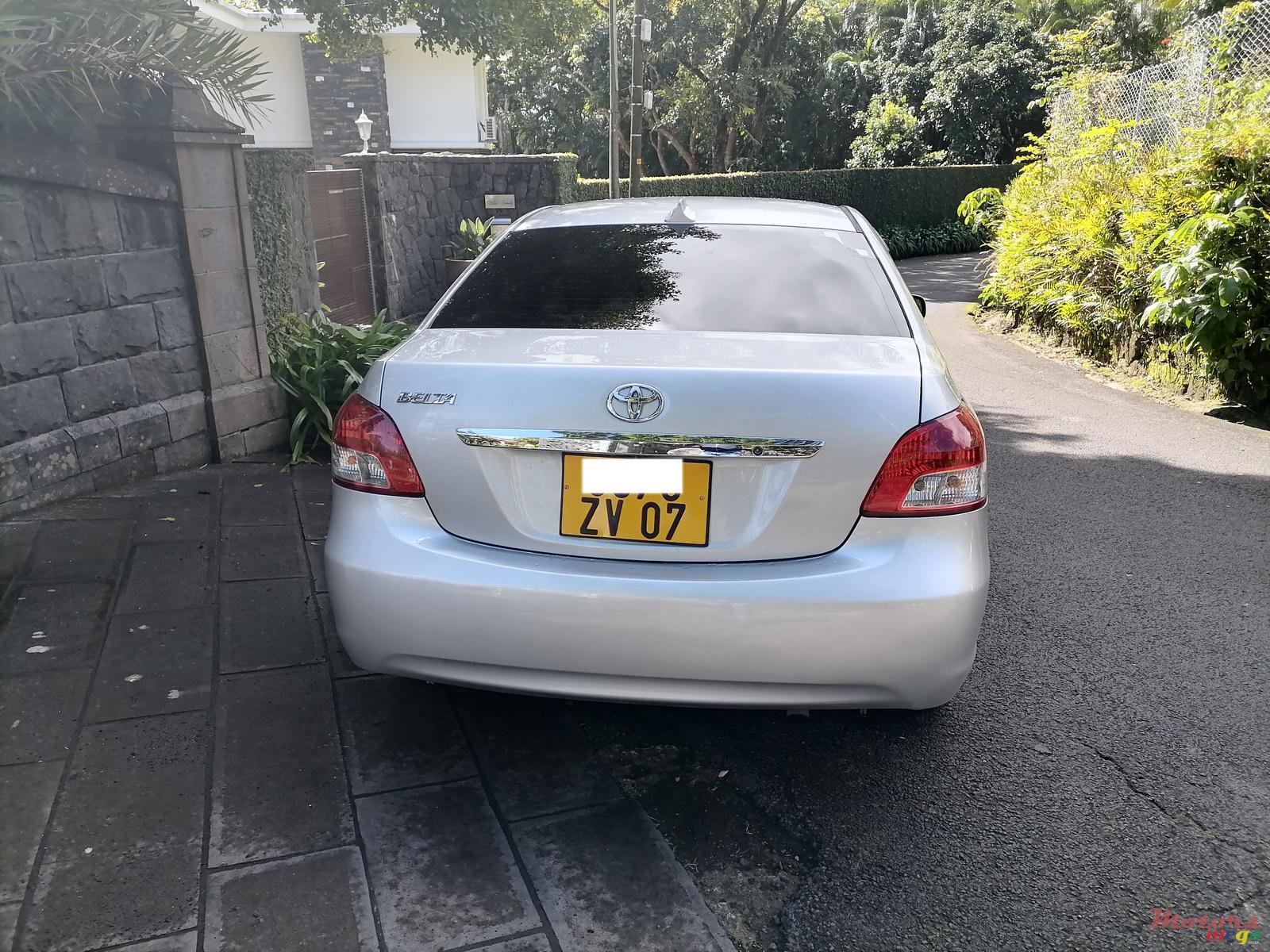 2007' Toyota Belta photo #6