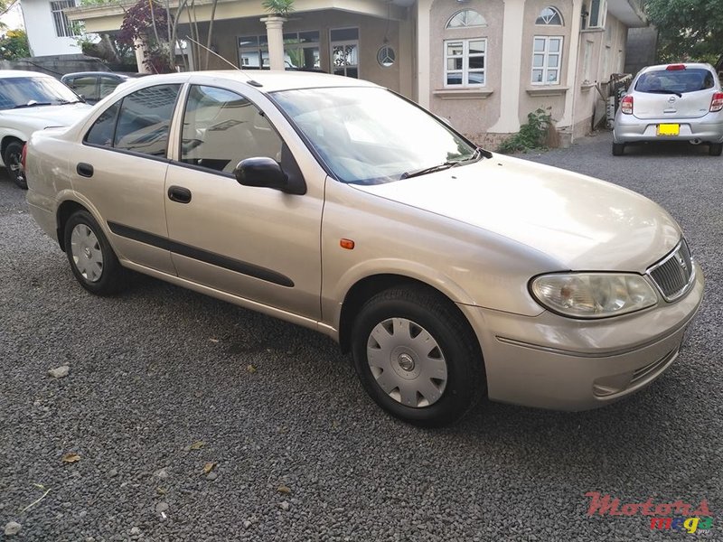 2008' Nissan Sunny N17 photo #2