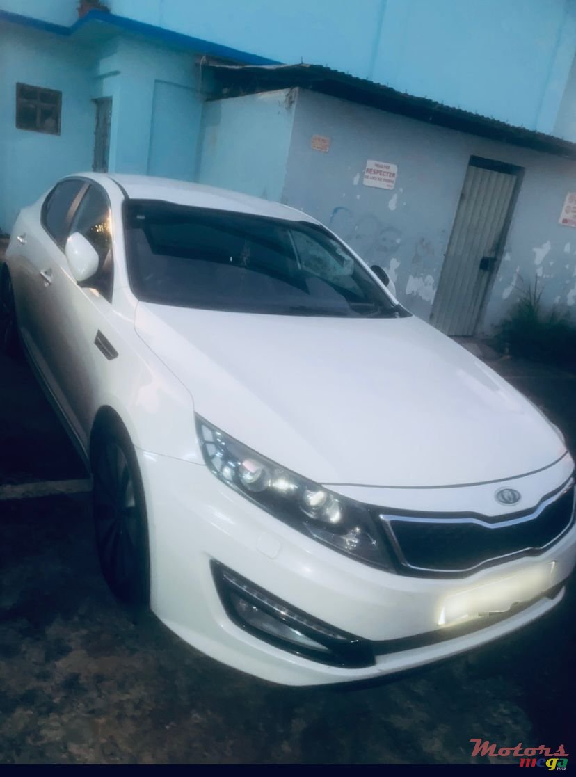 2013' Kia Optima photo #2