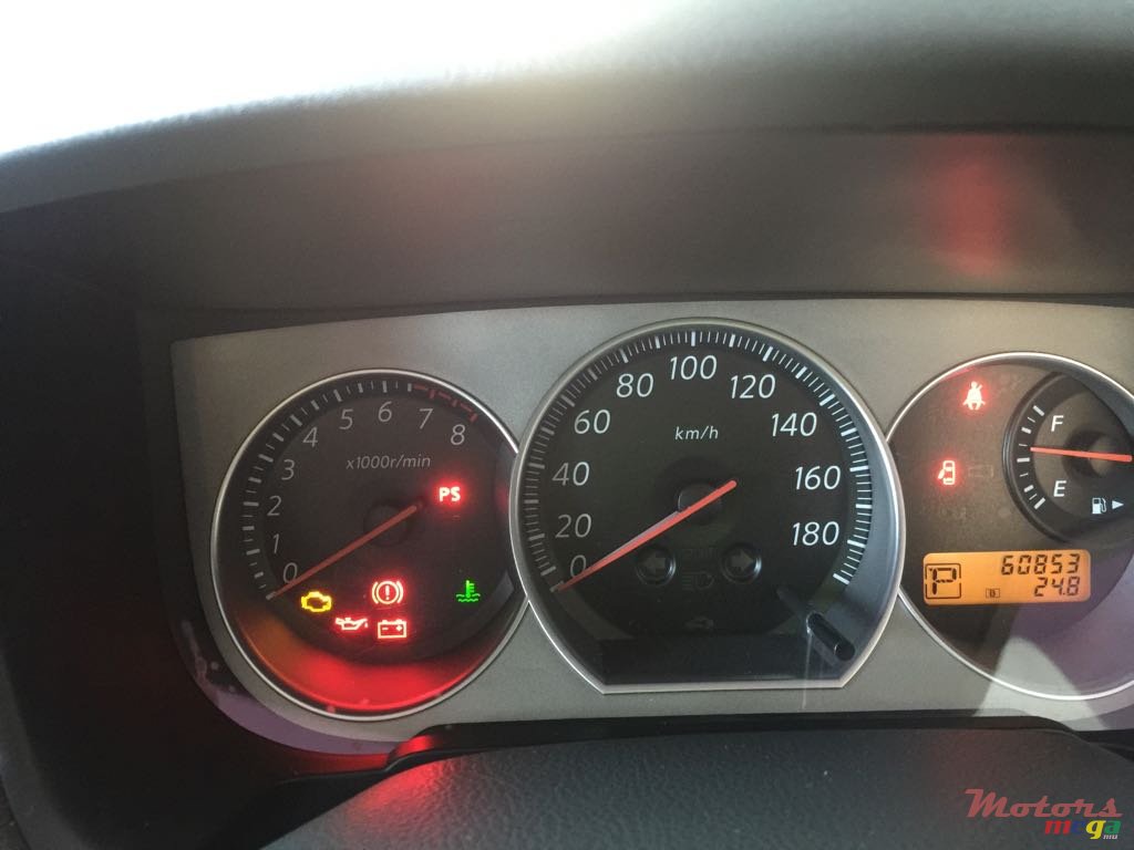 2010' Nissan Bluebird photo #5