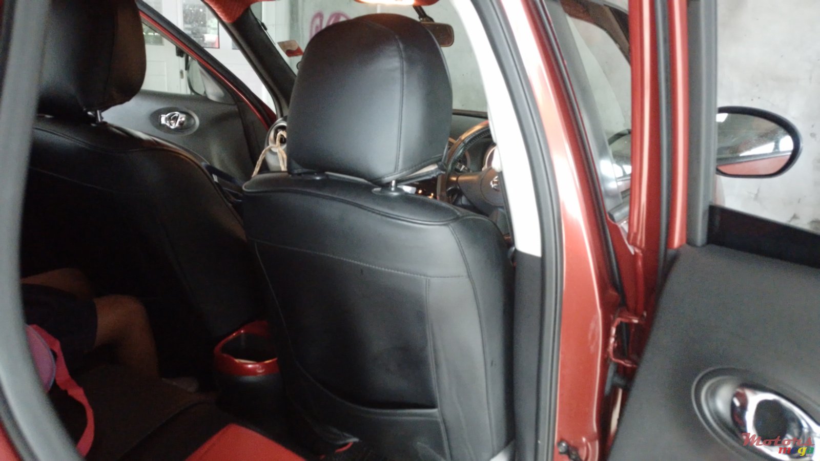 2012' Nissan Juke photo #3