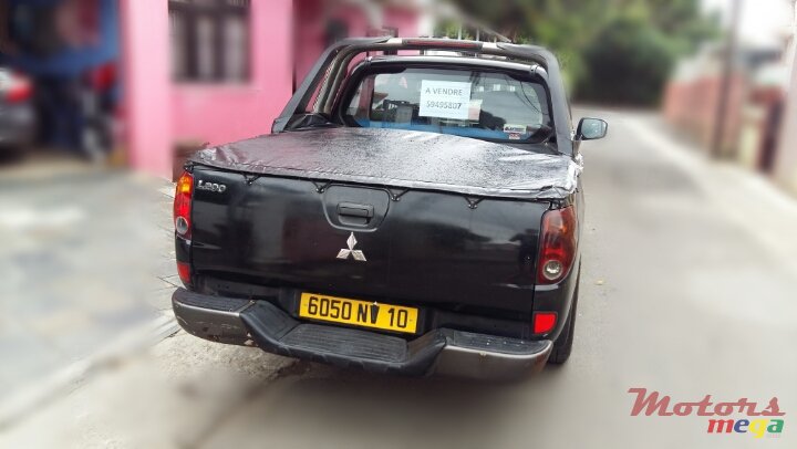 2010' Mitsubishi L 200 photo #3