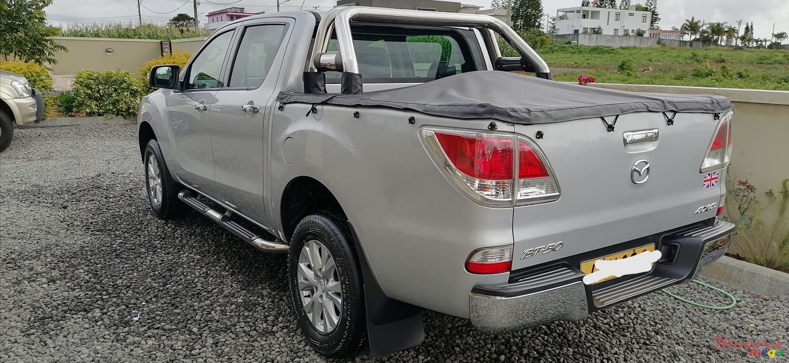 2013' Mazda BT-50 photo #2