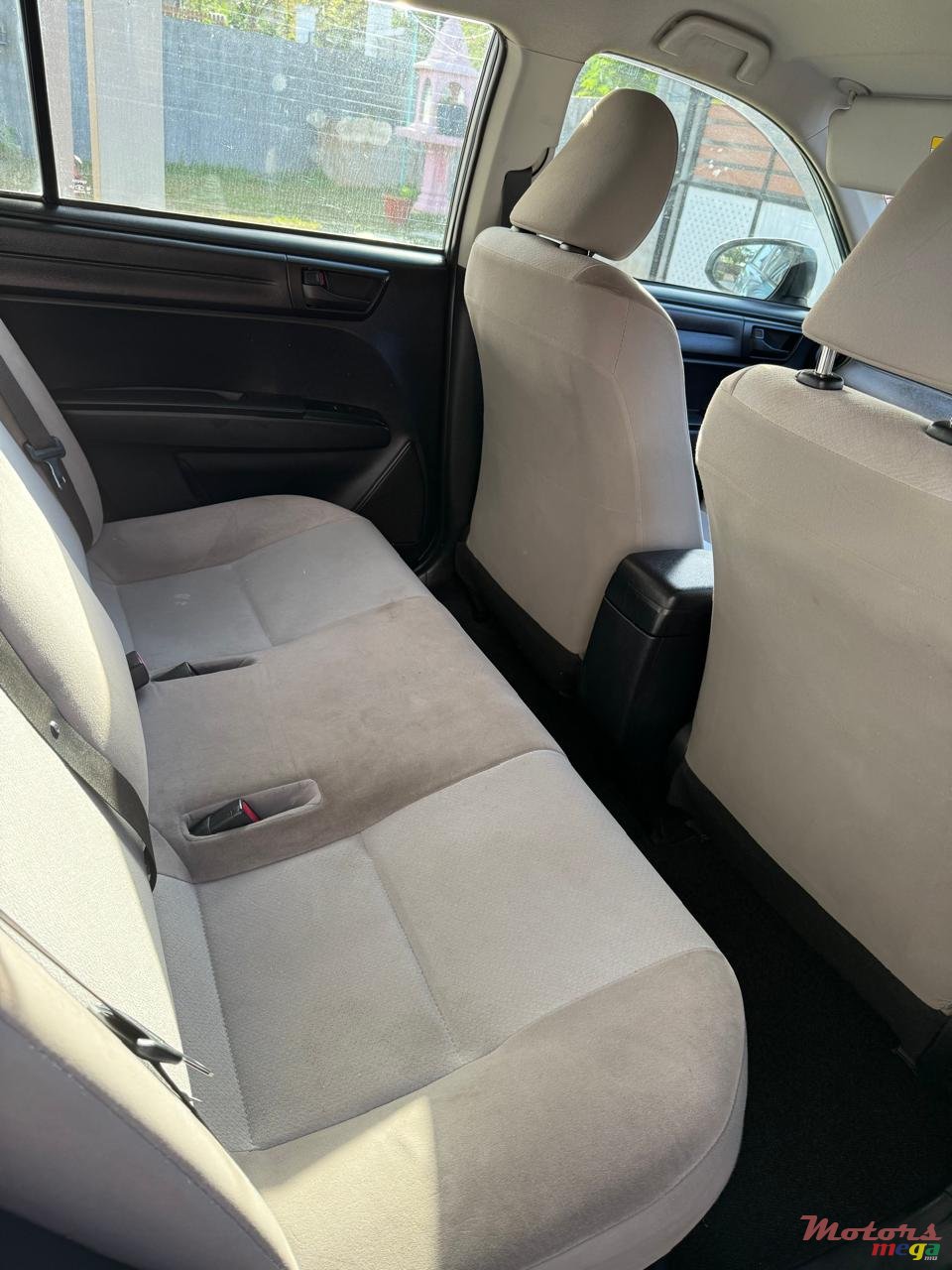 2015' Toyota Axio photo #3