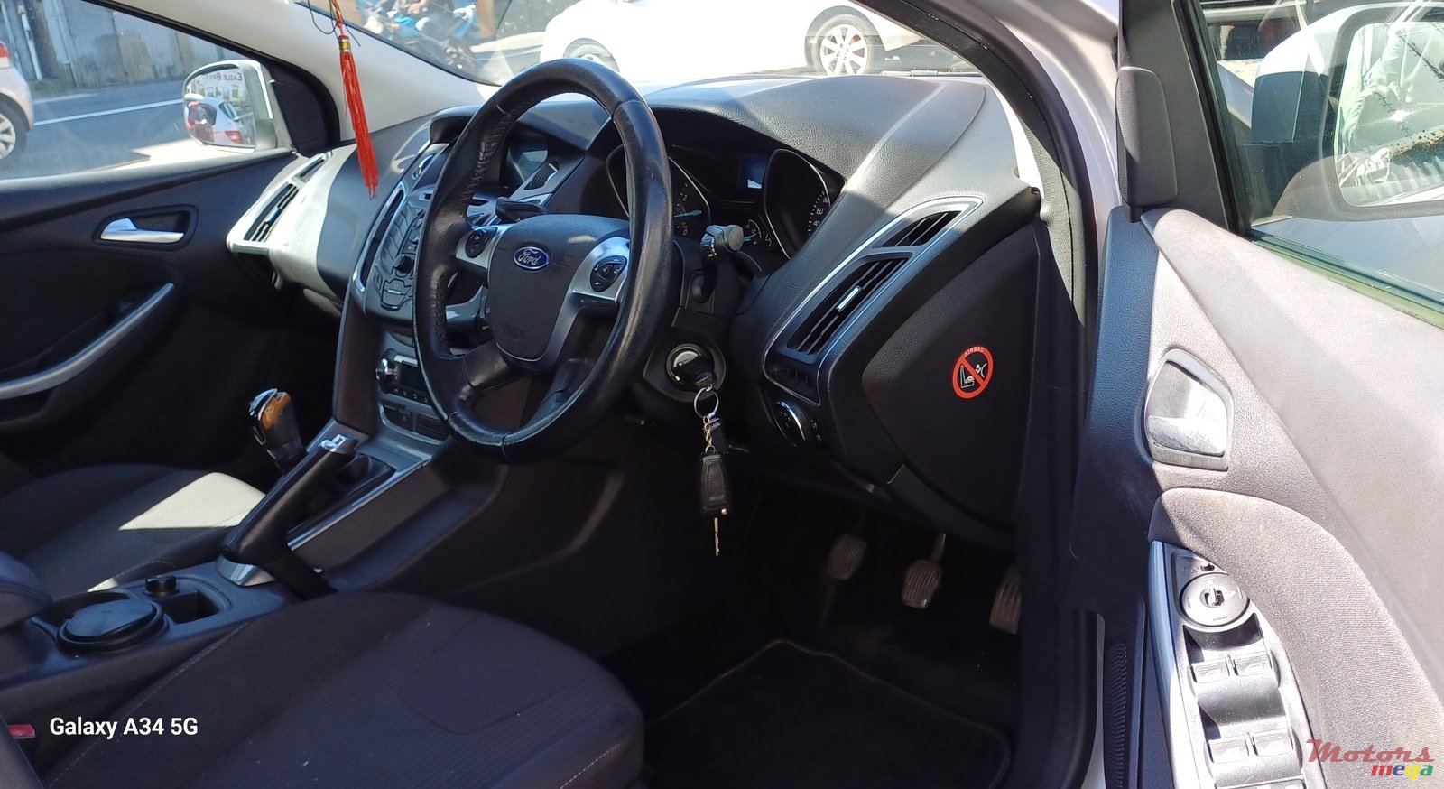 2014' Ford Focus photo #5