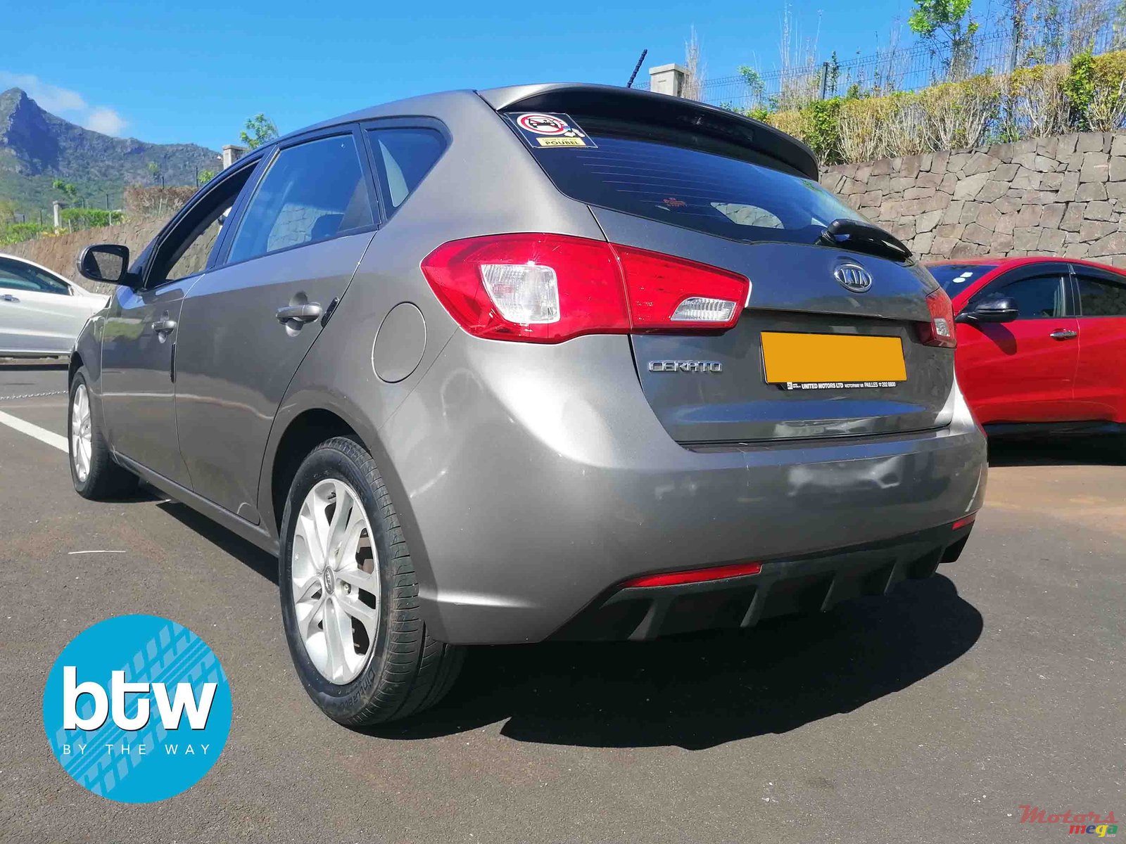 2011' Kia Cerato photo #7