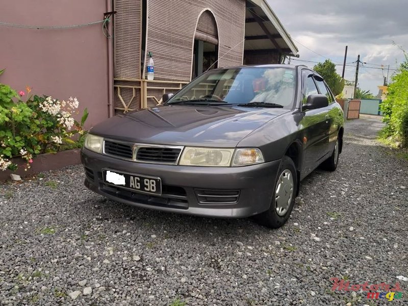 1998' Mitsubishi Lancer 1.3l GL photo #1