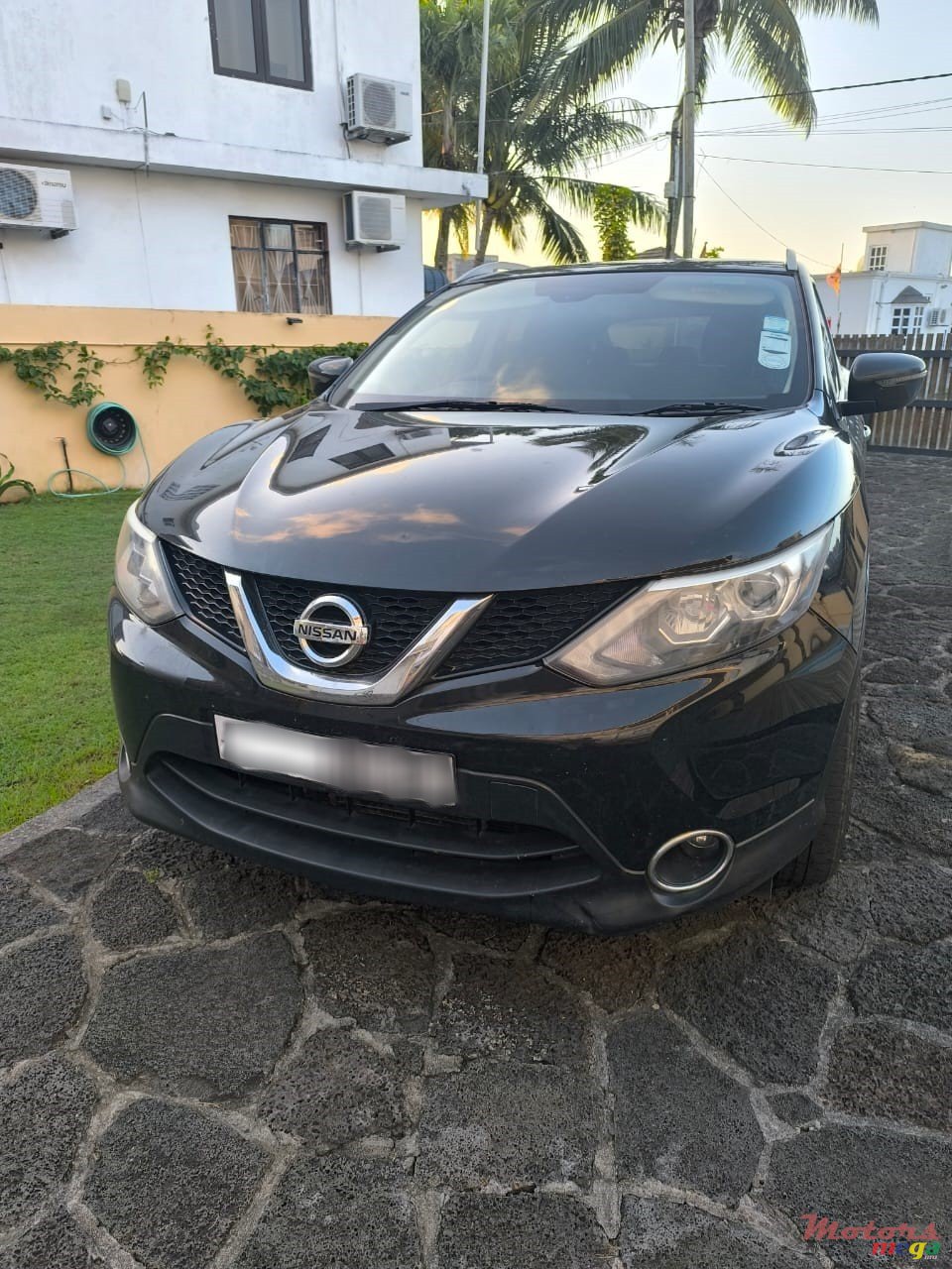 2015' Nissan Qashqai photo #1