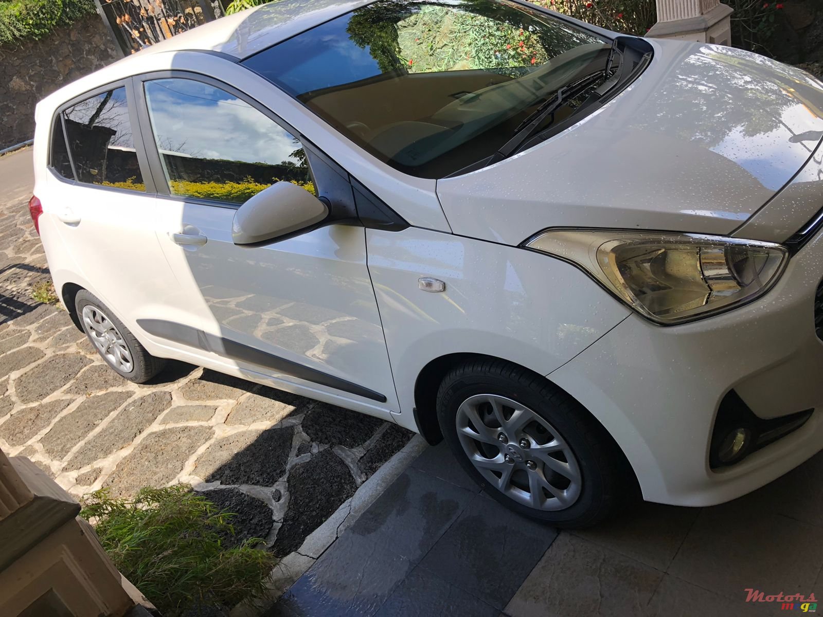 2017' Hyundai i10 Grand i10 photo #4