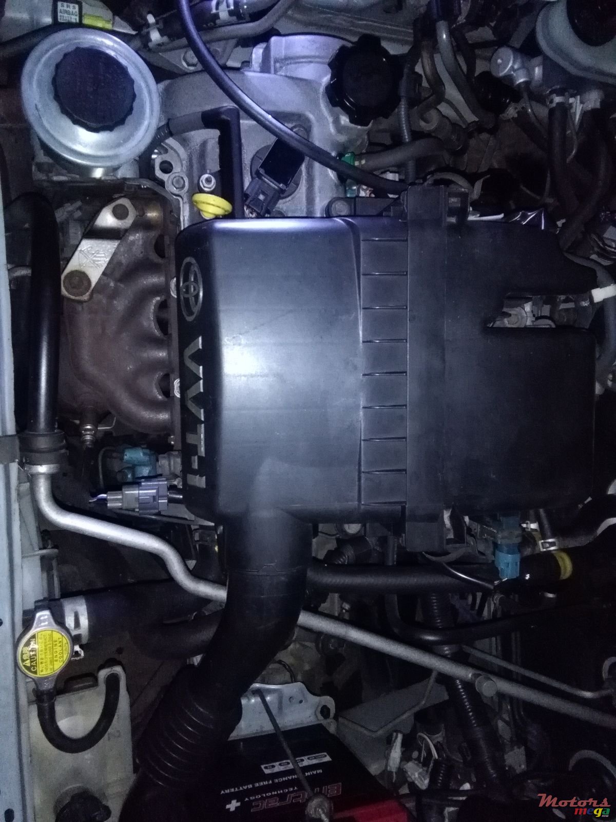 2002' Toyota Vitz photo #6