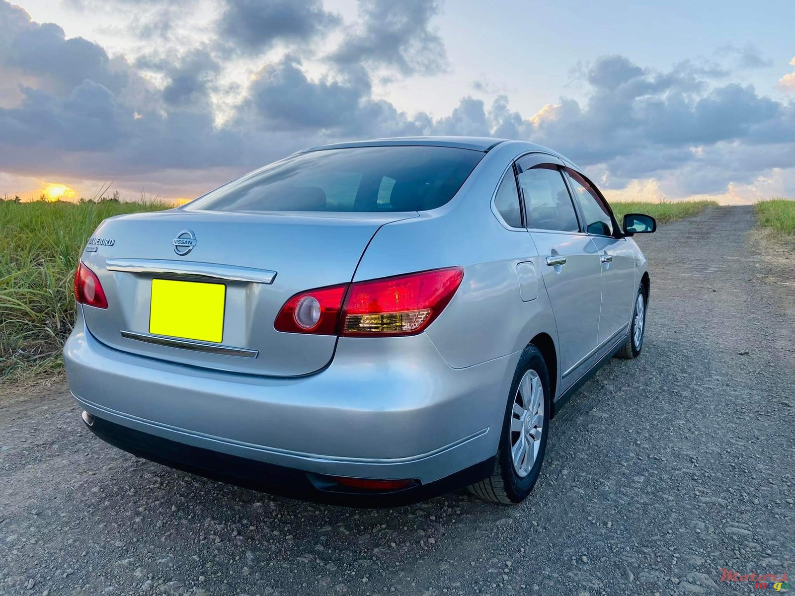 2007' Nissan Bluebird Slyphy photo #3