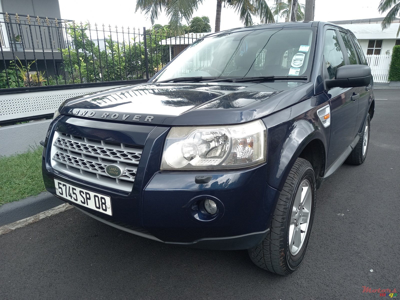 2008' Land Rover Freelander photo #1