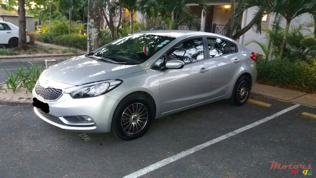 2013' Kia Cerato DC 2013 Manual photo #2