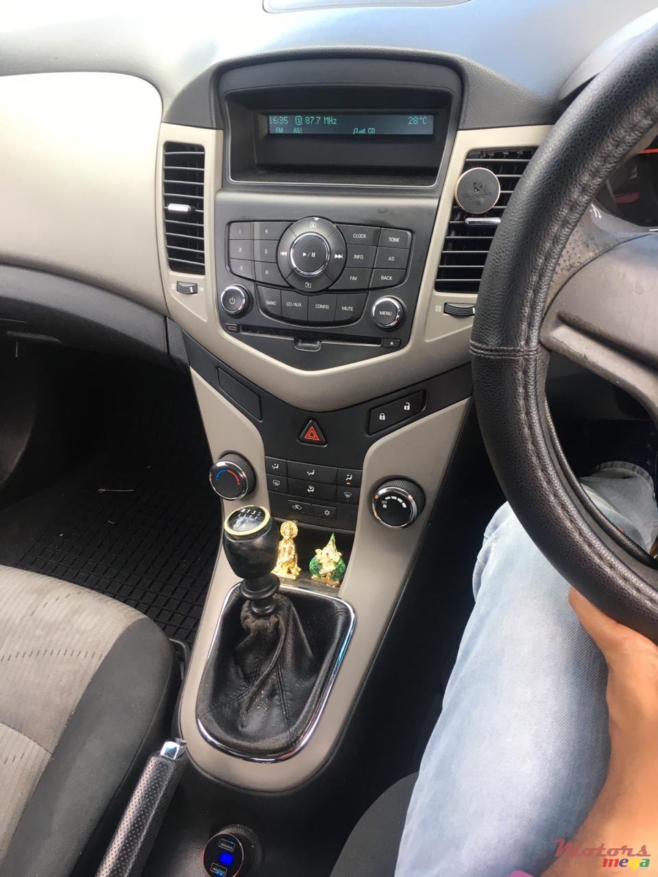 2012' Chevrolet Cruze photo #4