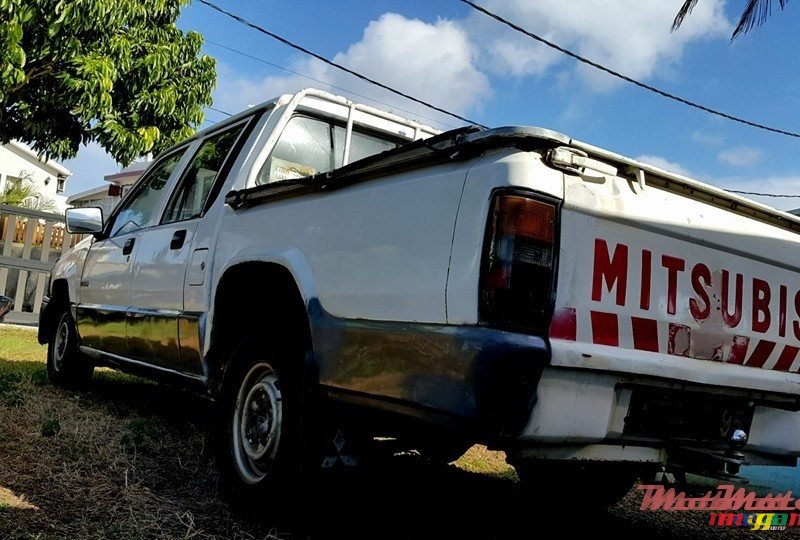 1995' Mitsubishi L 200 photo #2