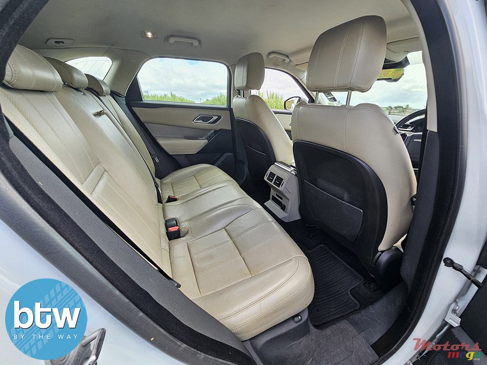 2017' Land Rover Range Rover Velar P250s photo #6